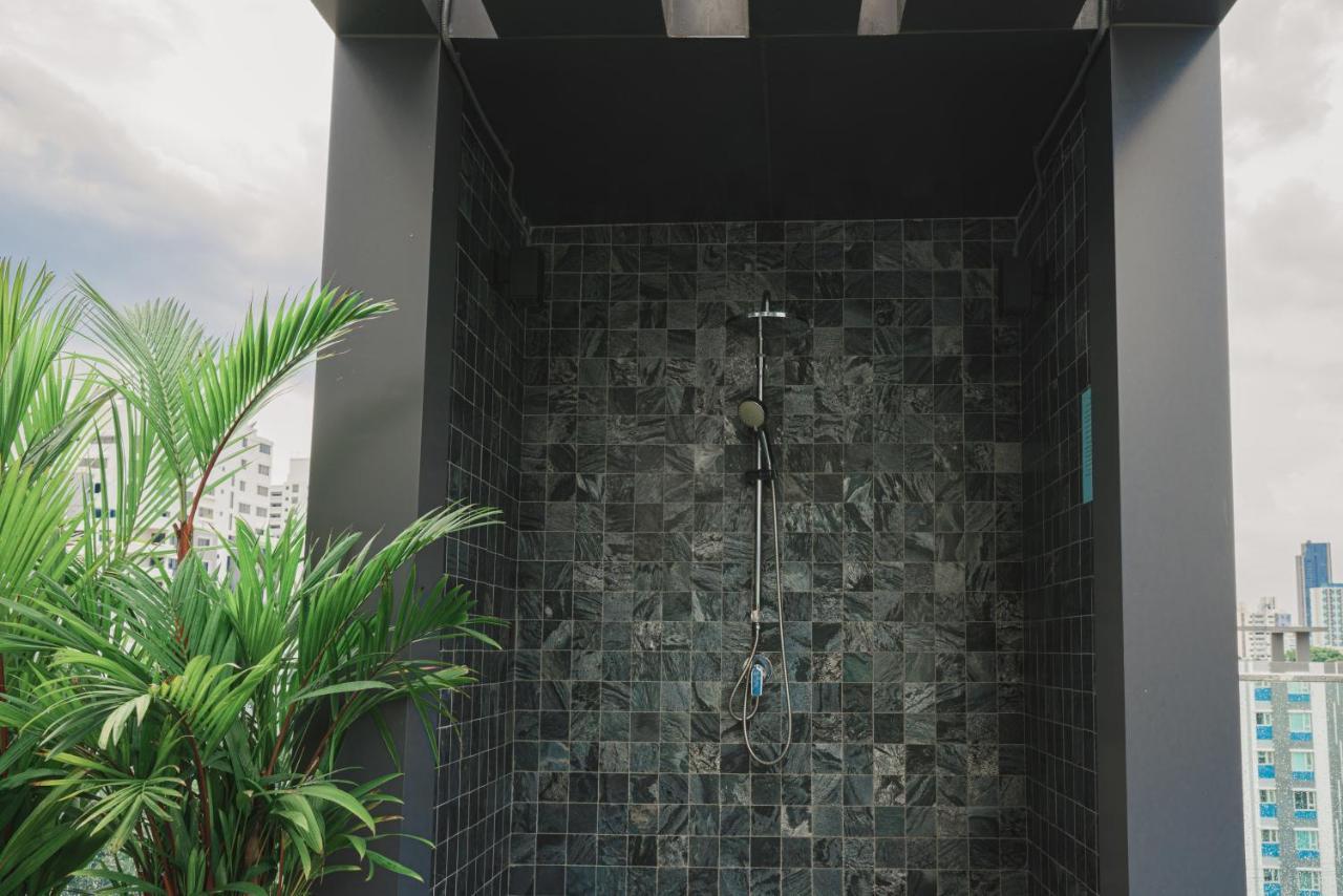 Voque Hotel & Serviced Residence Sukhumvit 51 曼谷 外观 照片