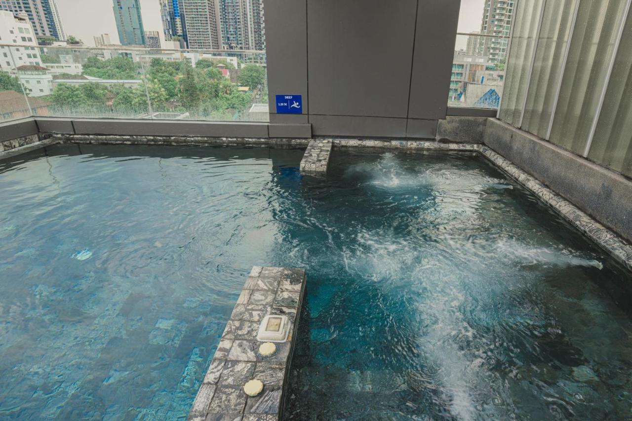 Voque Hotel & Serviced Residence Sukhumvit 51 曼谷 外观 照片